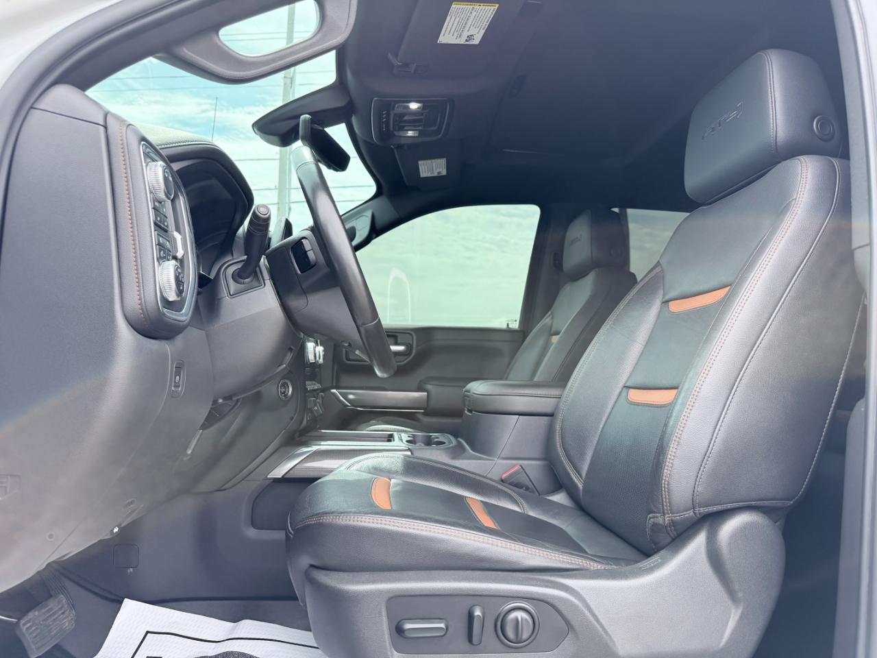 GMC Sierra 1500 4WD Crew Cab 147" AT4 2021