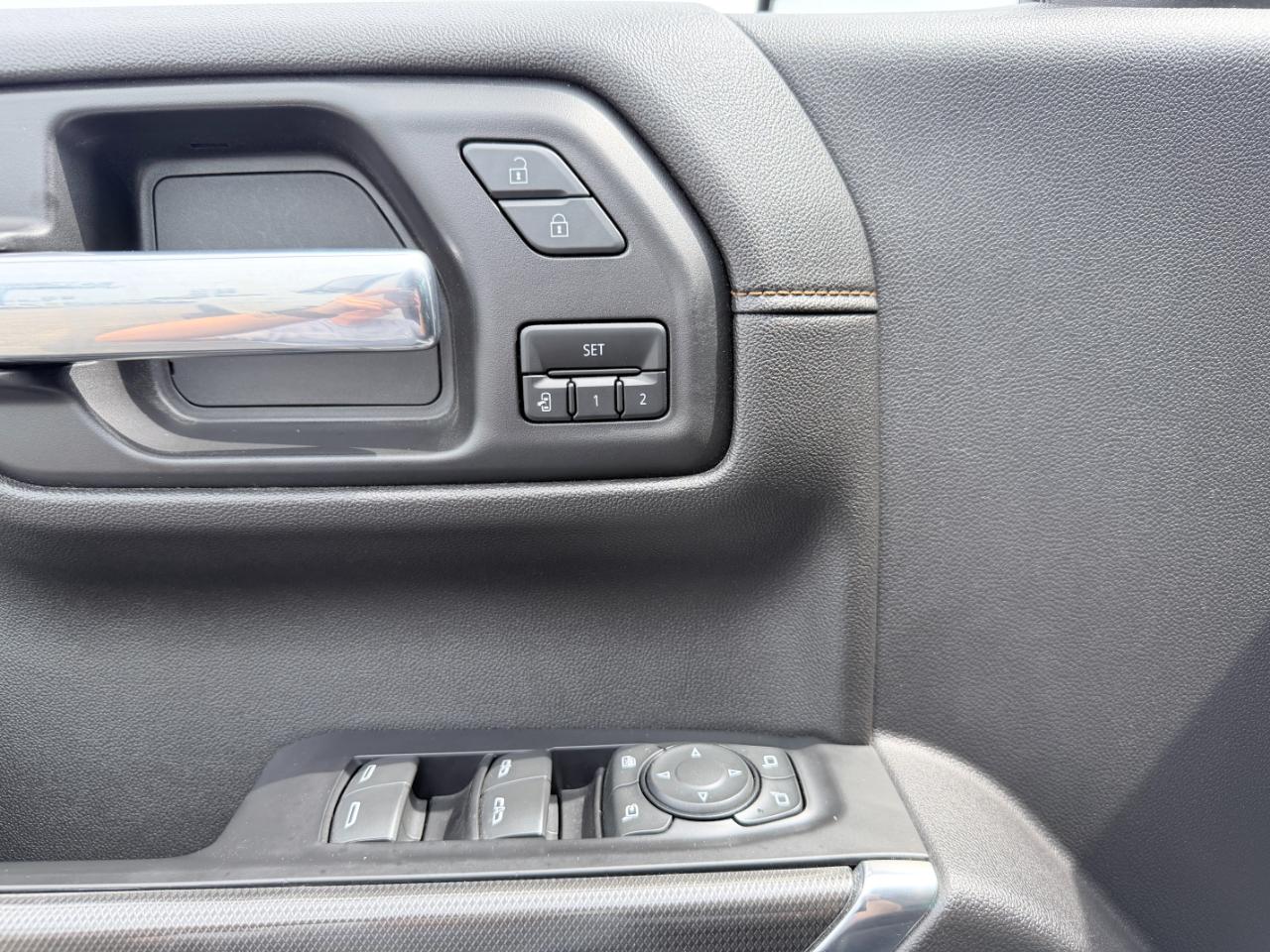 GMC Sierra 1500 4WD Crew Cab 147" AT4 2021