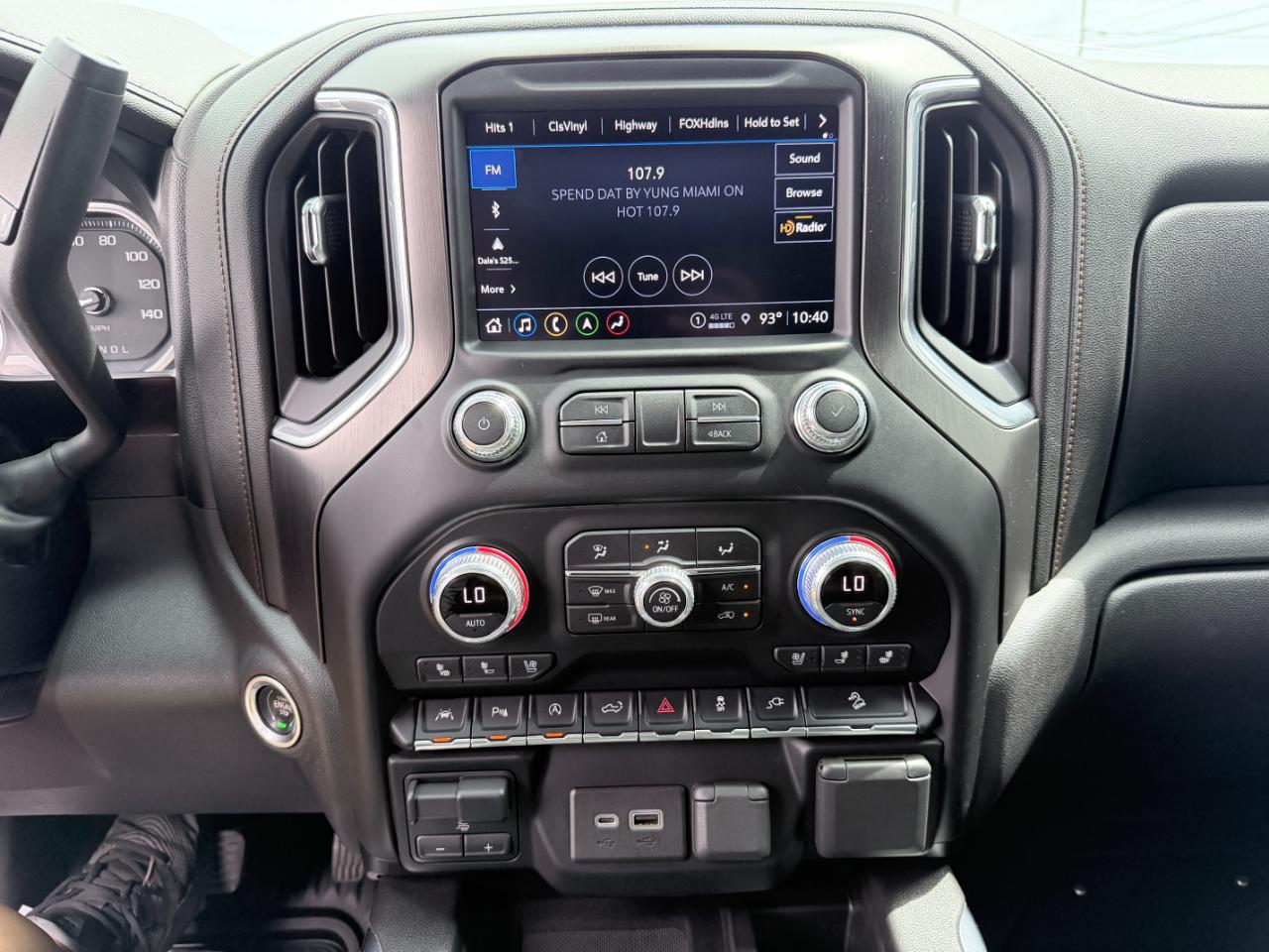 GMC Sierra 1500 4WD Crew Cab 147" AT4 2021