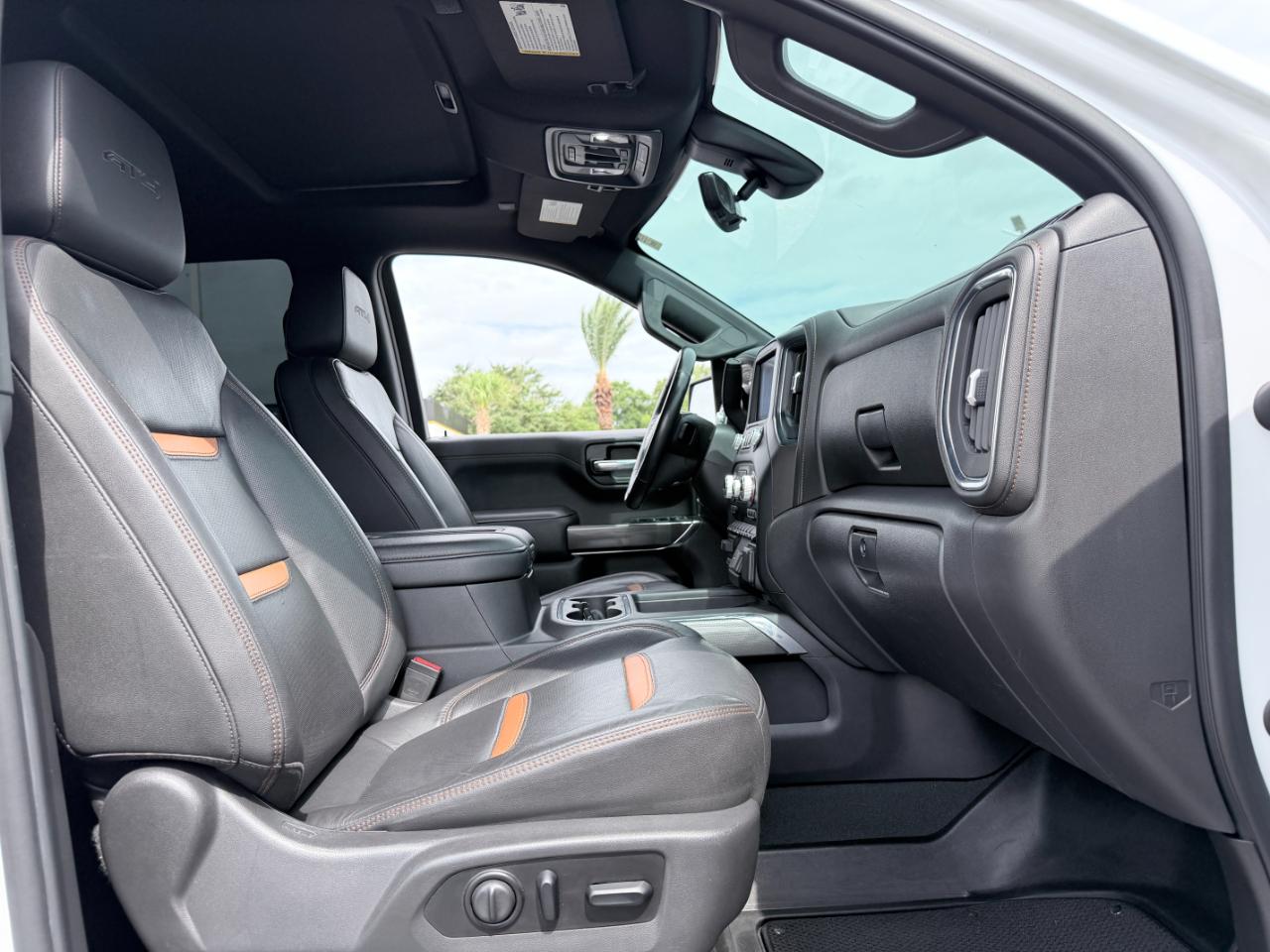 GMC Sierra 1500 4WD Crew Cab 147" AT4 2021