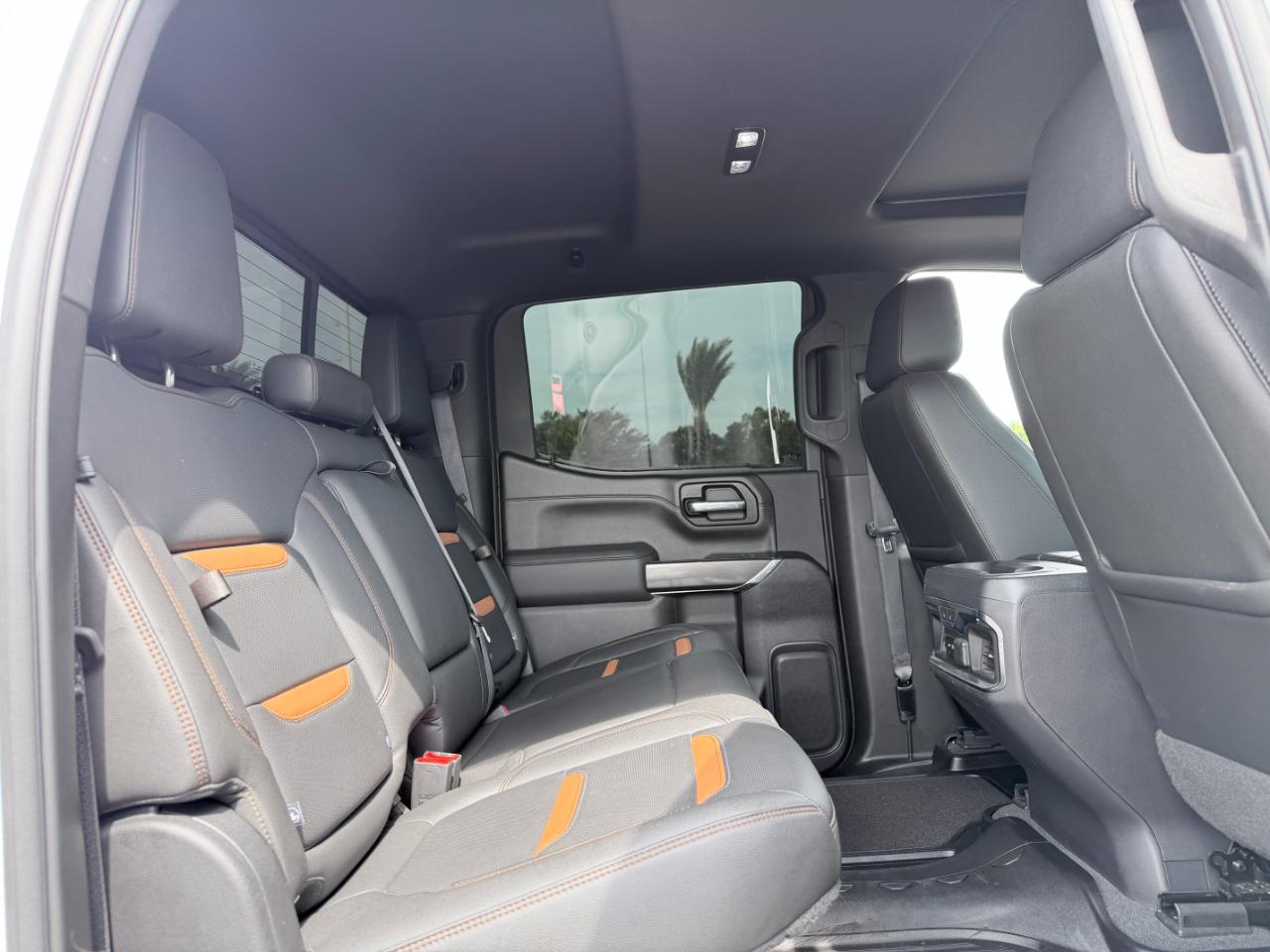 GMC Sierra 1500 4WD Crew Cab 147" AT4 2021