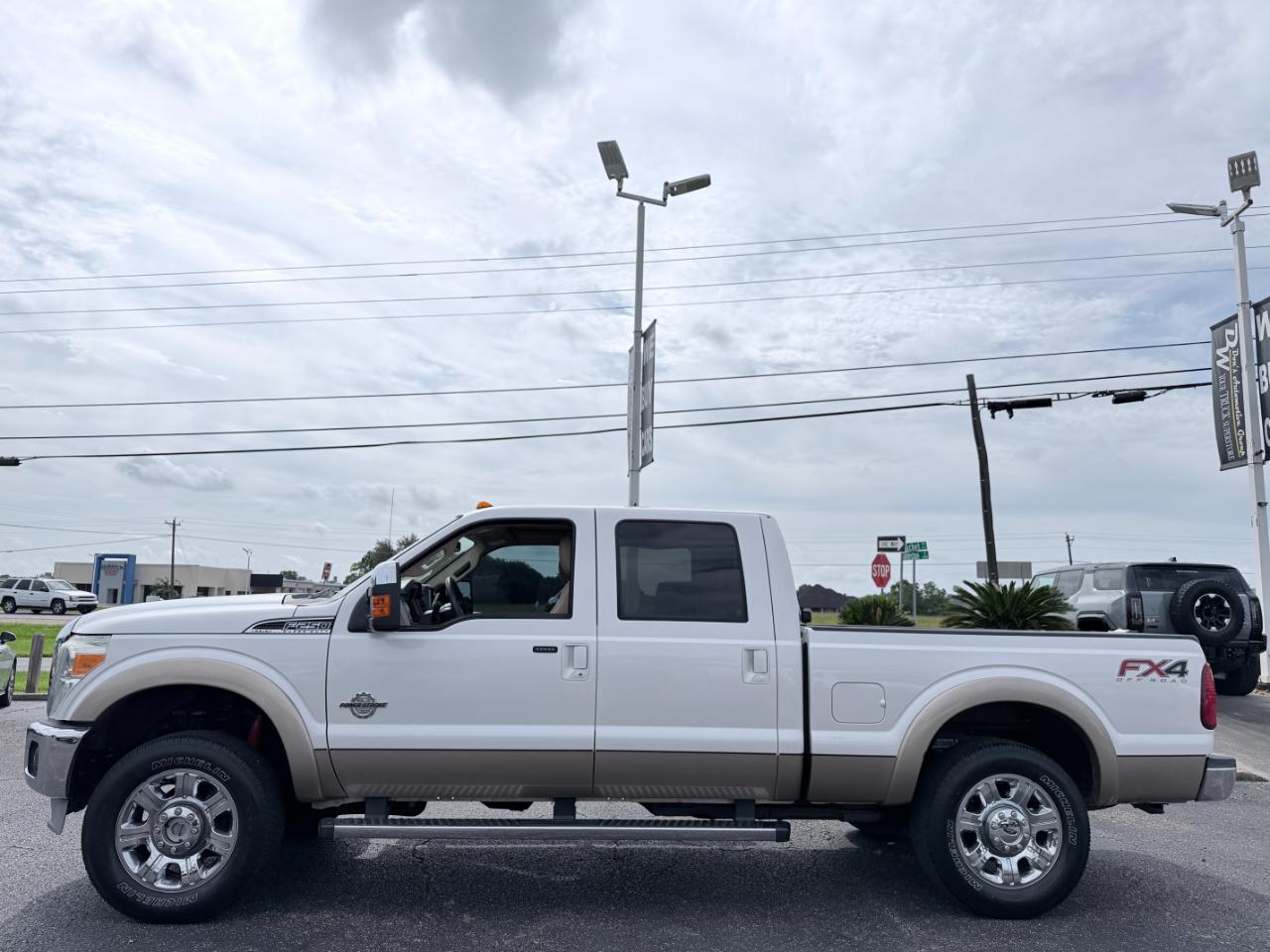 Ford Super Duty F-250 SRW 4WD Crew Cab 156" Lariat 2014