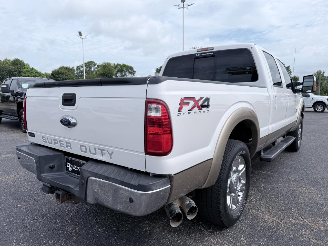 Ford Super Duty F-250 SRW 4WD Crew Cab 156" Lariat 2014