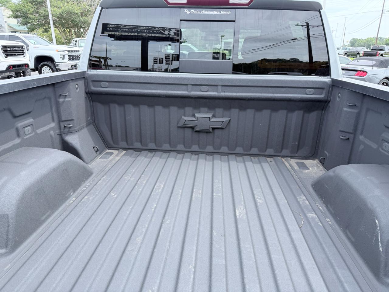 Chevrolet Silverado 1500 4WD Crew Cab 147" RST 2023