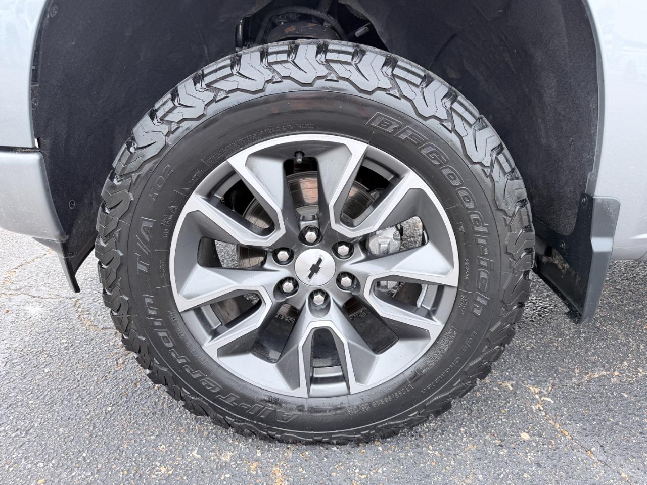 Chevrolet Silverado 1500 4WD Crew Cab 147" RST 2023