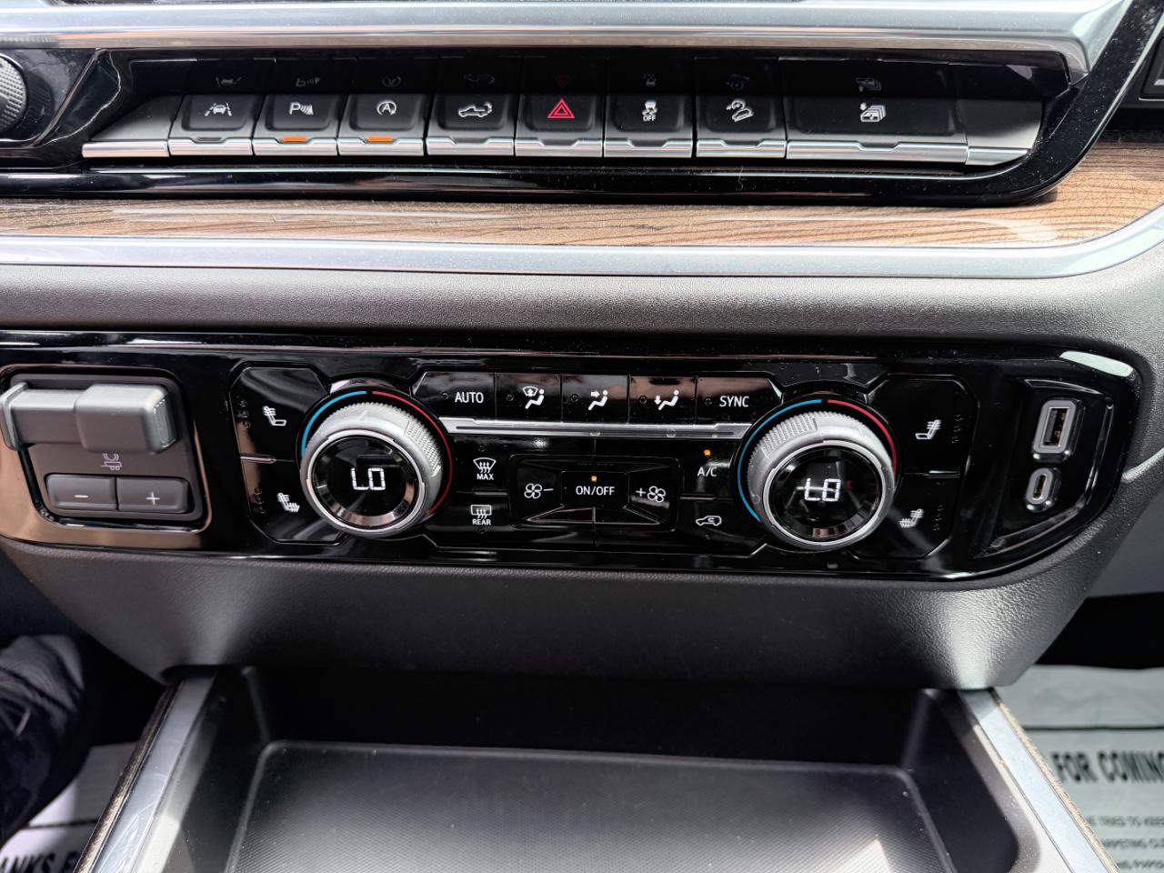 Chevrolet Silverado 1500 4WD Crew Cab 147" RST 2023