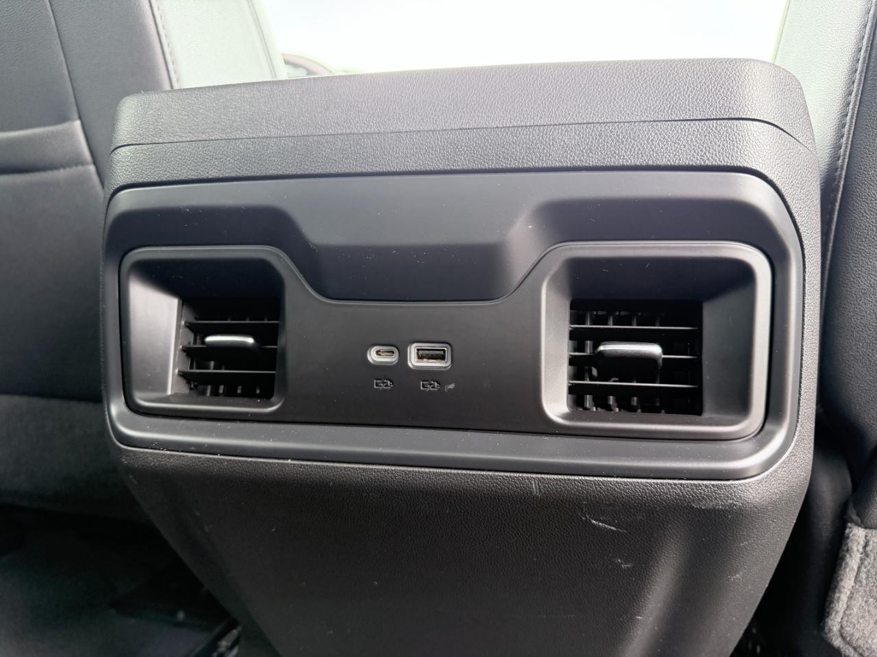 Chevrolet Silverado 1500 4WD Crew Cab 147" RST 2023