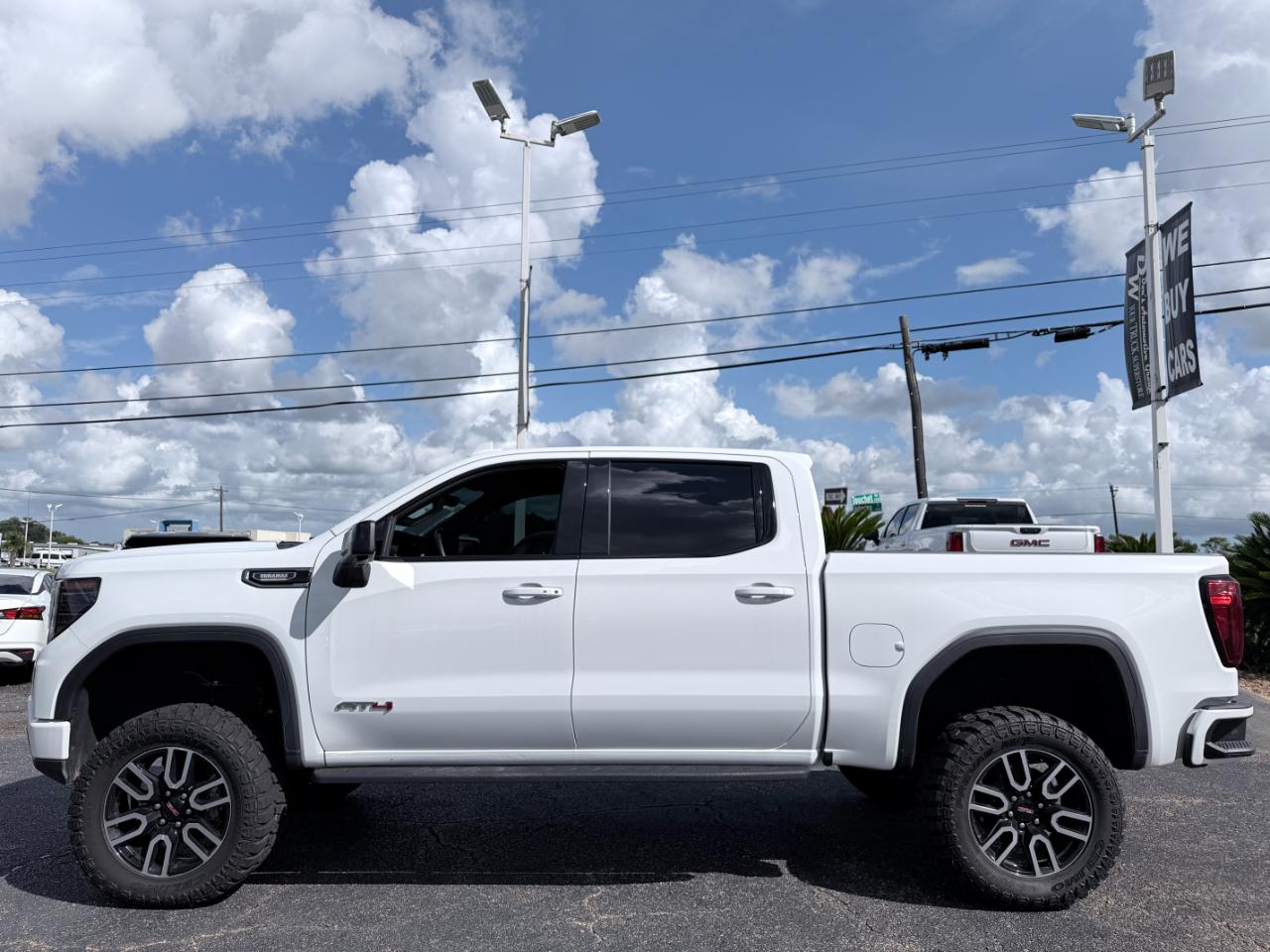 GMC Sierra 1500 4WD Crew Cab 147" AT4 2026
