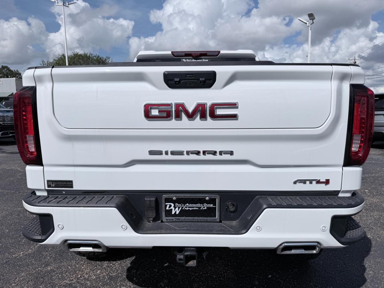 GMC Sierra 1500 4WD Crew Cab 147" AT4 2026