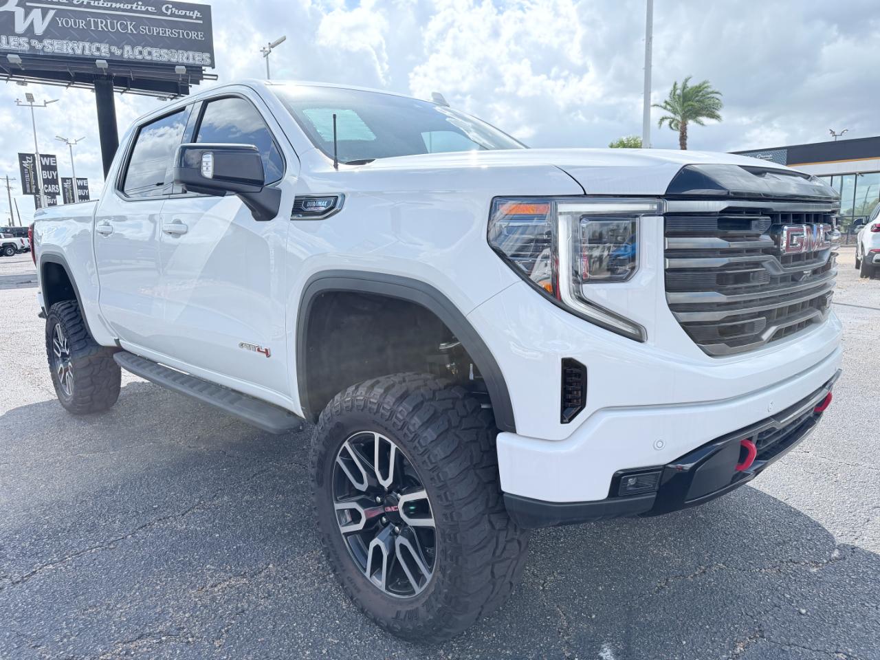 GMC Sierra 1500 4WD Crew Cab 147" AT4 2026
