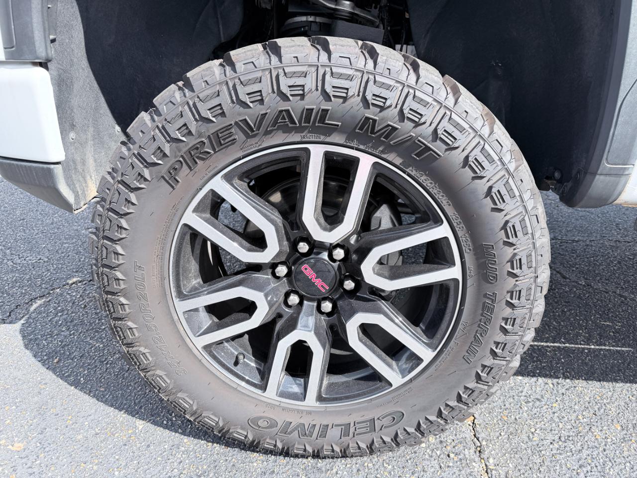 GMC Sierra 1500 4WD Crew Cab 147" AT4 2026