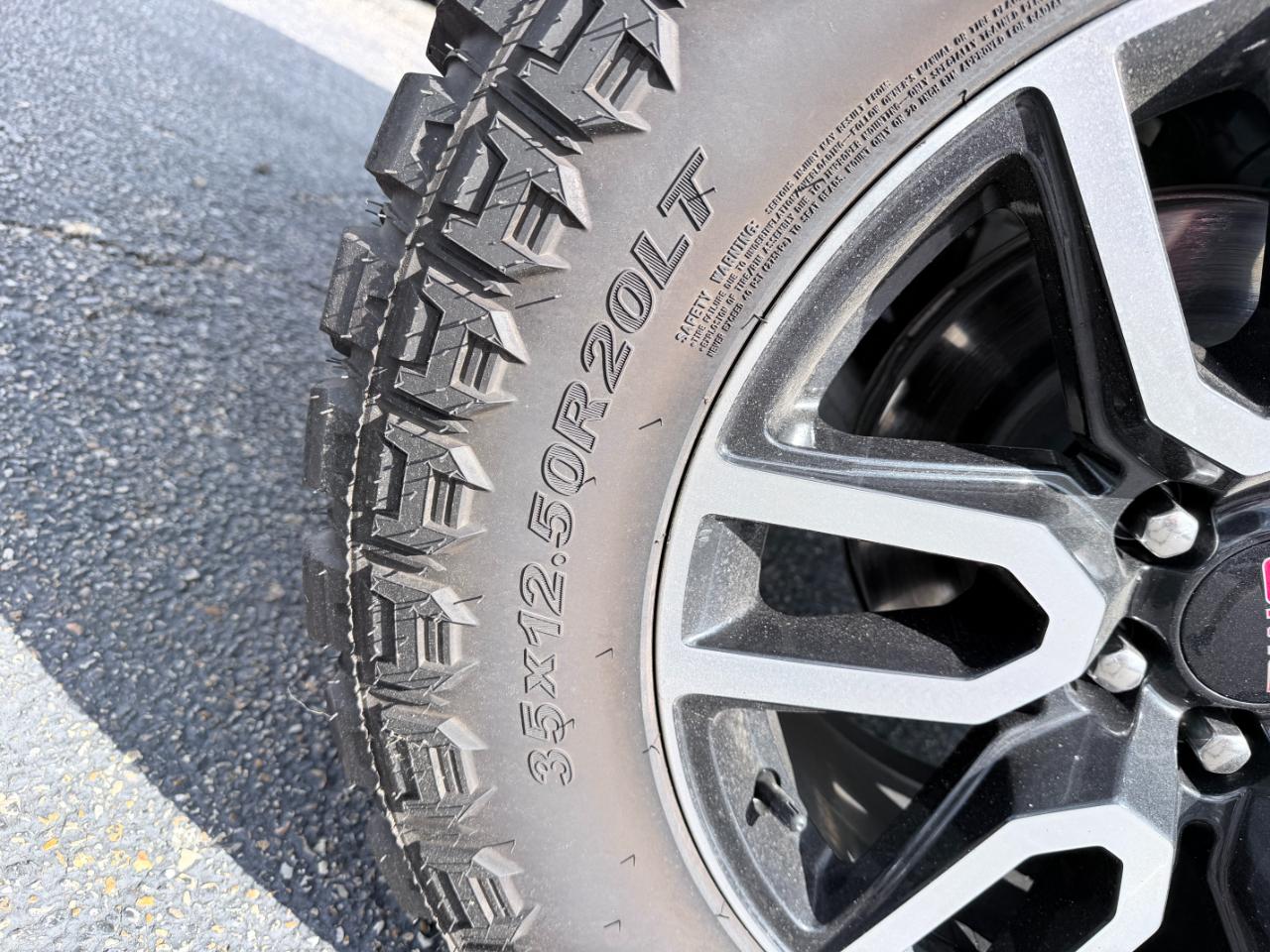 GMC Sierra 1500 4WD Crew Cab 147" AT4 2026