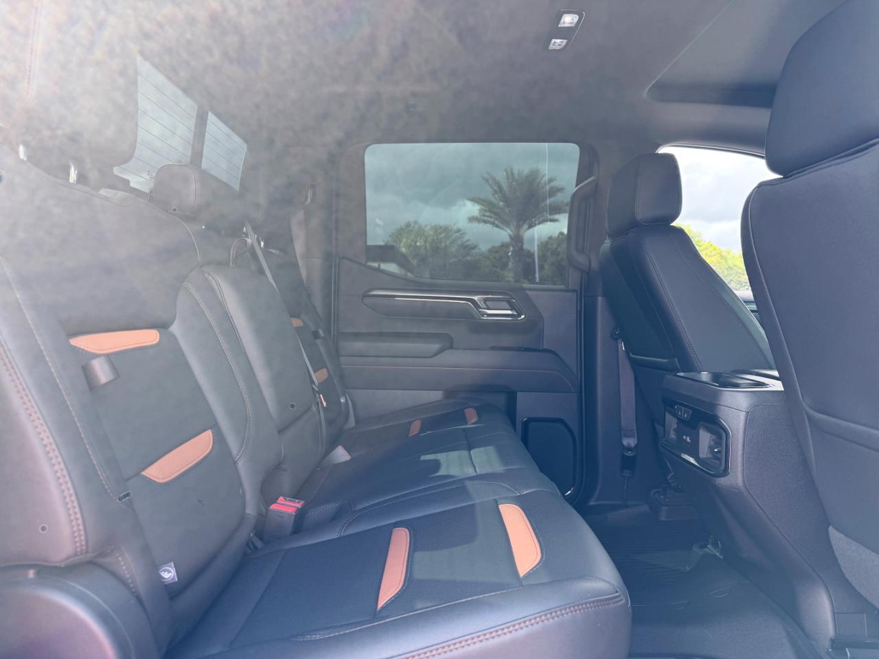 GMC Sierra 1500 4WD Crew Cab 147" AT4 2026