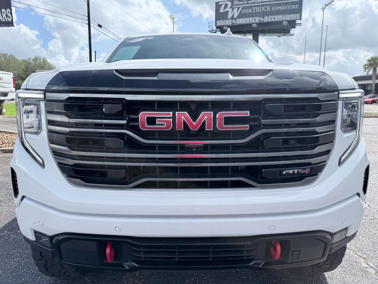 GMC Sierra 1500 4WD Crew Cab 147" AT4 2026