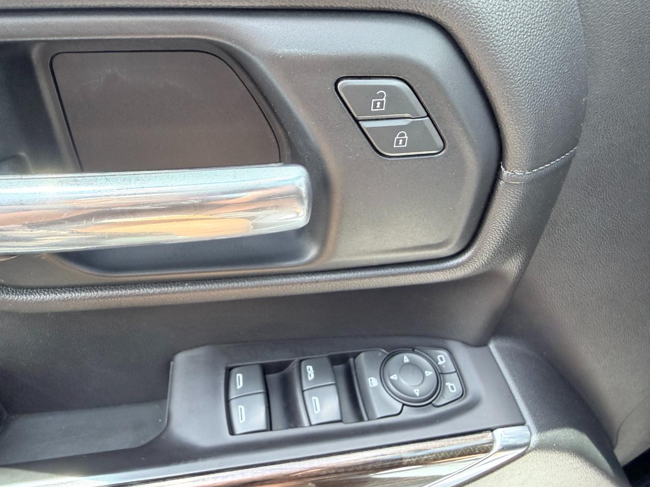 Chevrolet Silverado 1500 4WD Crew Cab 147" RST 2019