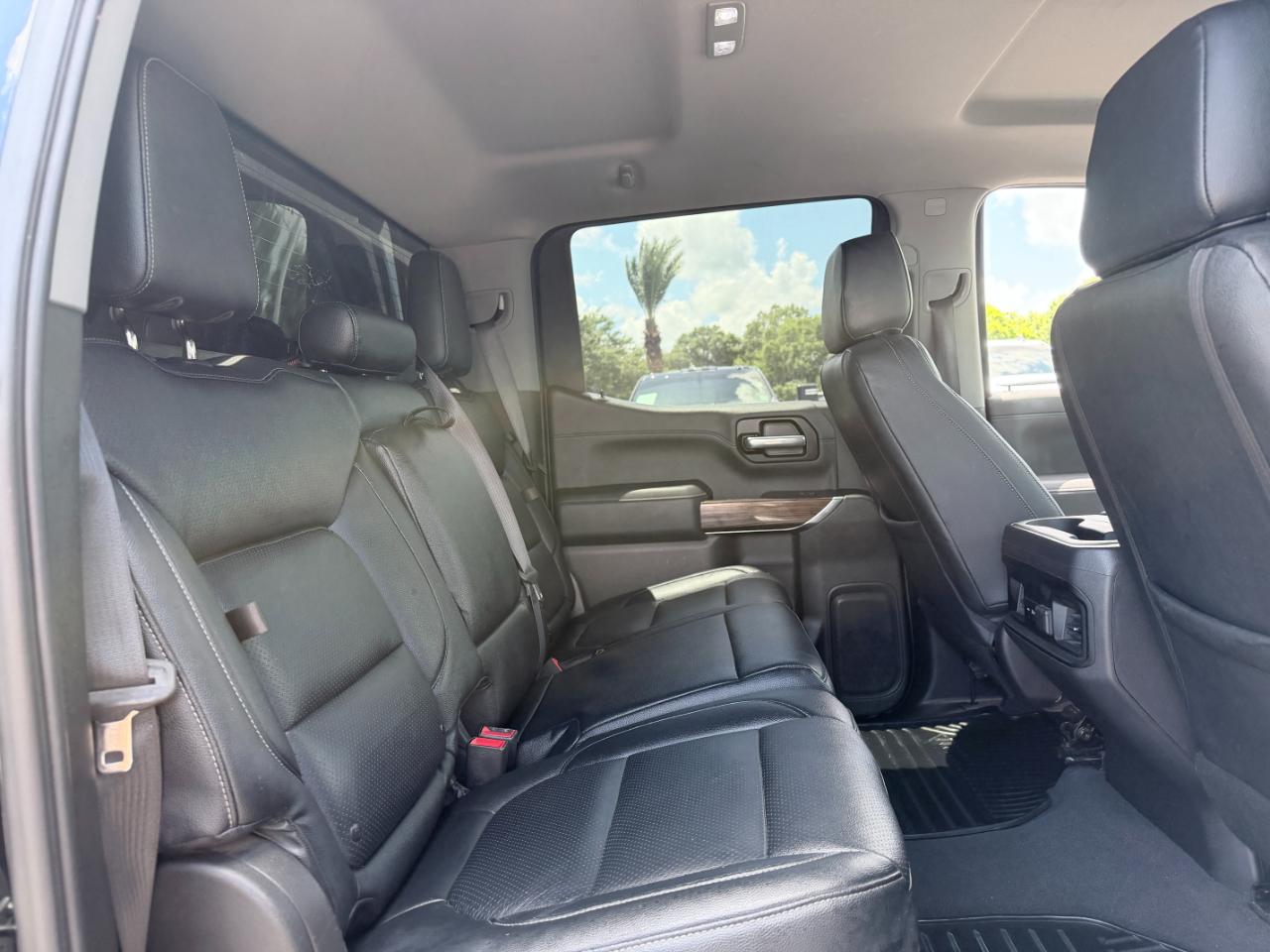Chevrolet Silverado 1500 4WD Crew Cab 147" RST 2019