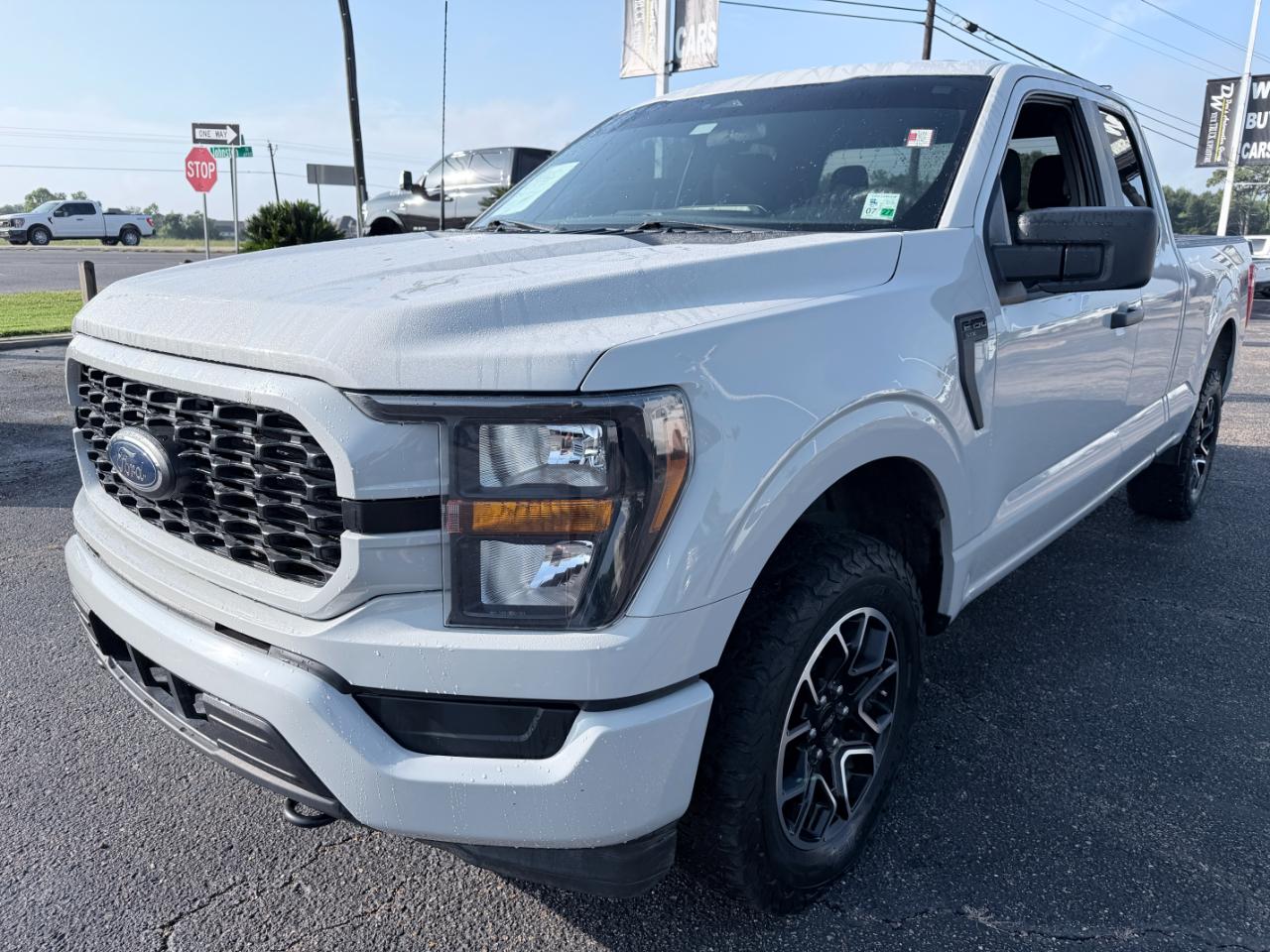 Ford F-150 XLT 4WD SuperCab 6.5' Box 2023