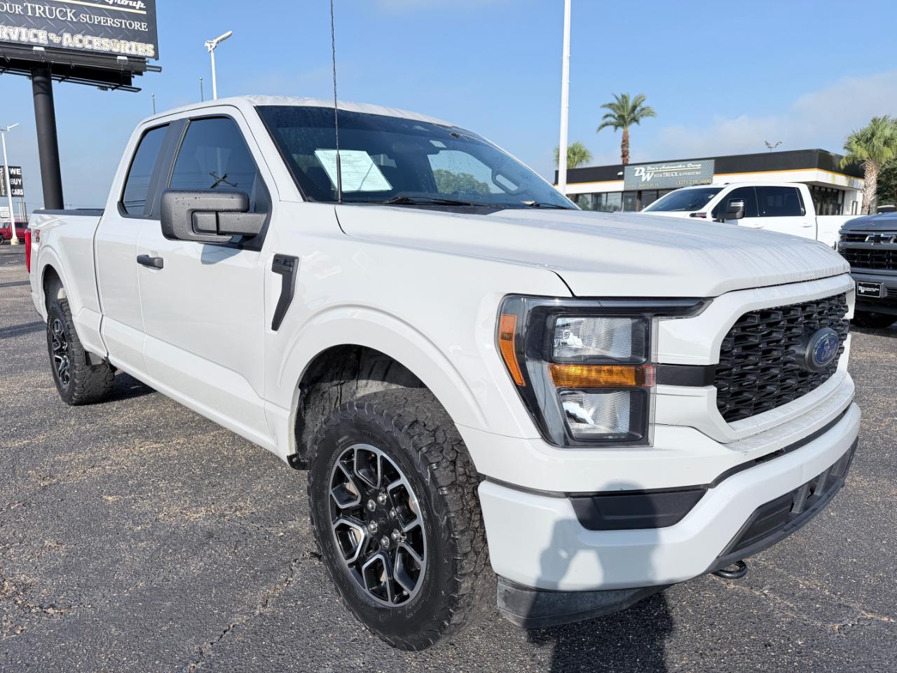 Ford F-150 XLT 4WD SuperCab 6.5' Box 2023