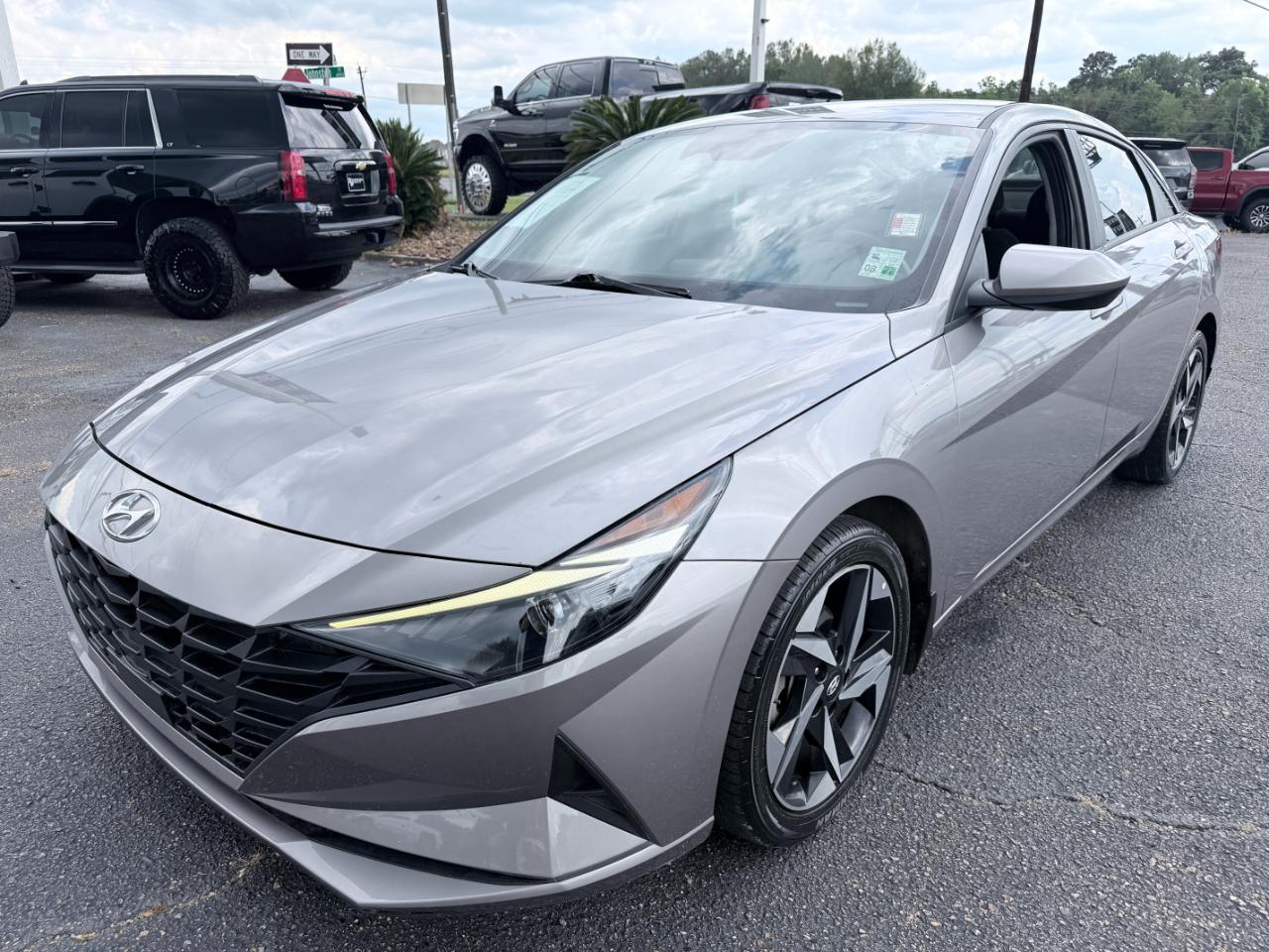 Hyundai Elantra SEL IVT 2023