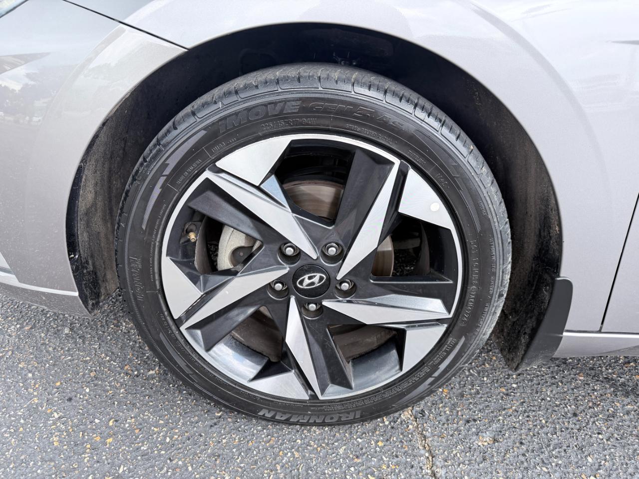 Hyundai Elantra SEL IVT 2023