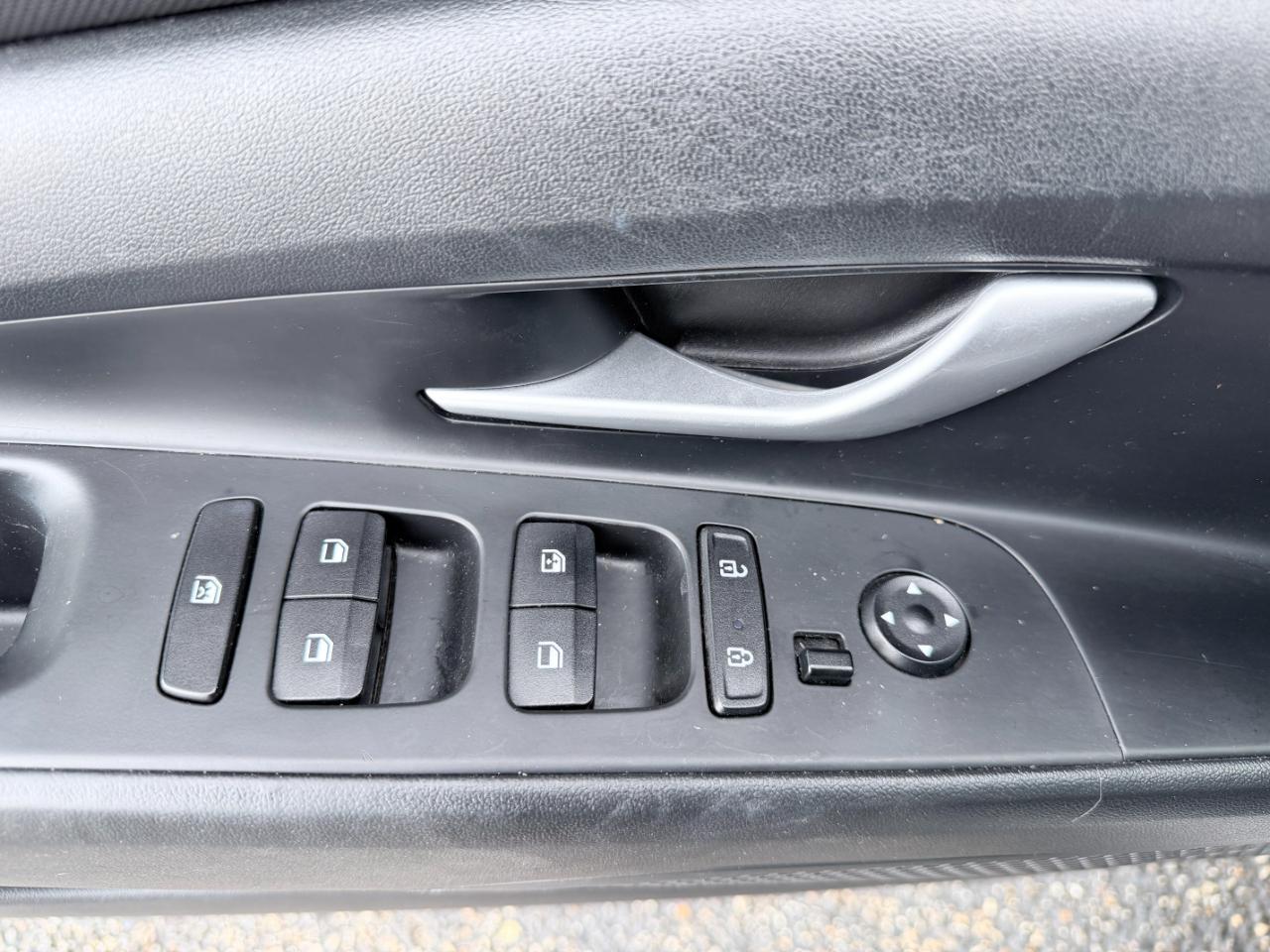 Hyundai Elantra SEL IVT 2023