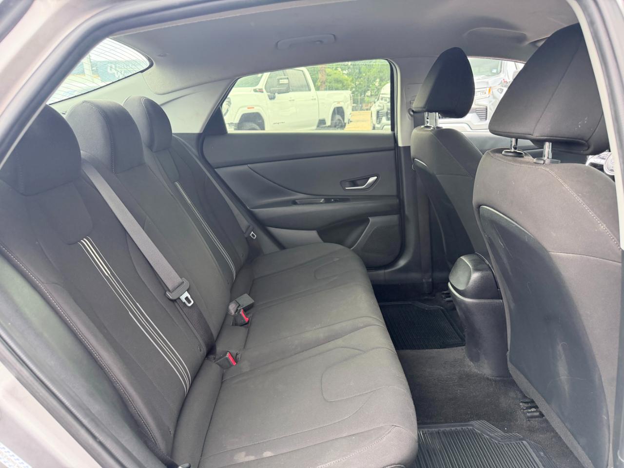 Hyundai Elantra SEL IVT 2023