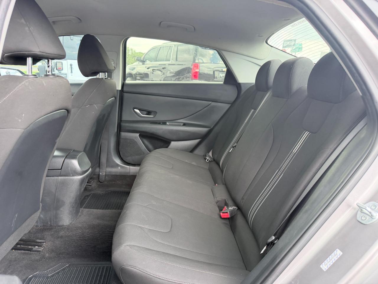 Hyundai Elantra SEL IVT 2023