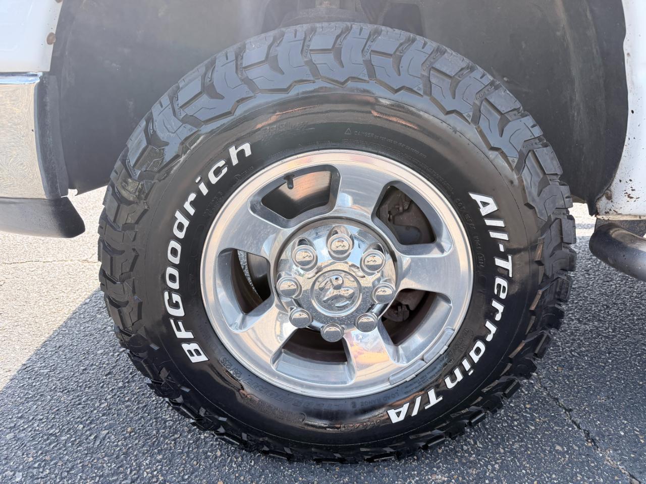 Dodge Ram 2500 4WD Quad Cab 140.5" SLT 2009