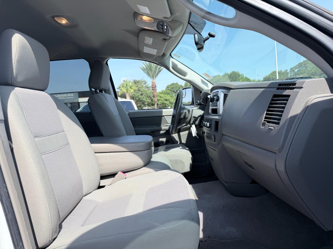 Dodge Ram 2500 4WD Quad Cab 140.5" SLT 2009