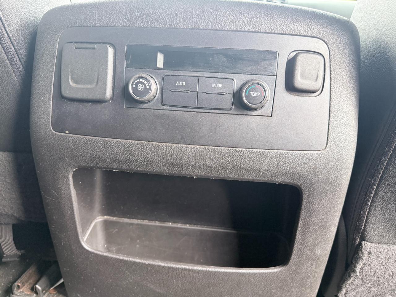 Chevrolet Tahoe 2WD 4dr LT 2016