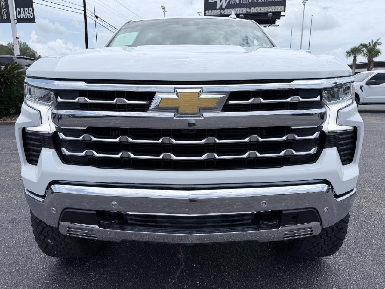 Chevrolet Silverado 1500 4WD Crew Cab 147" LTZ 2024