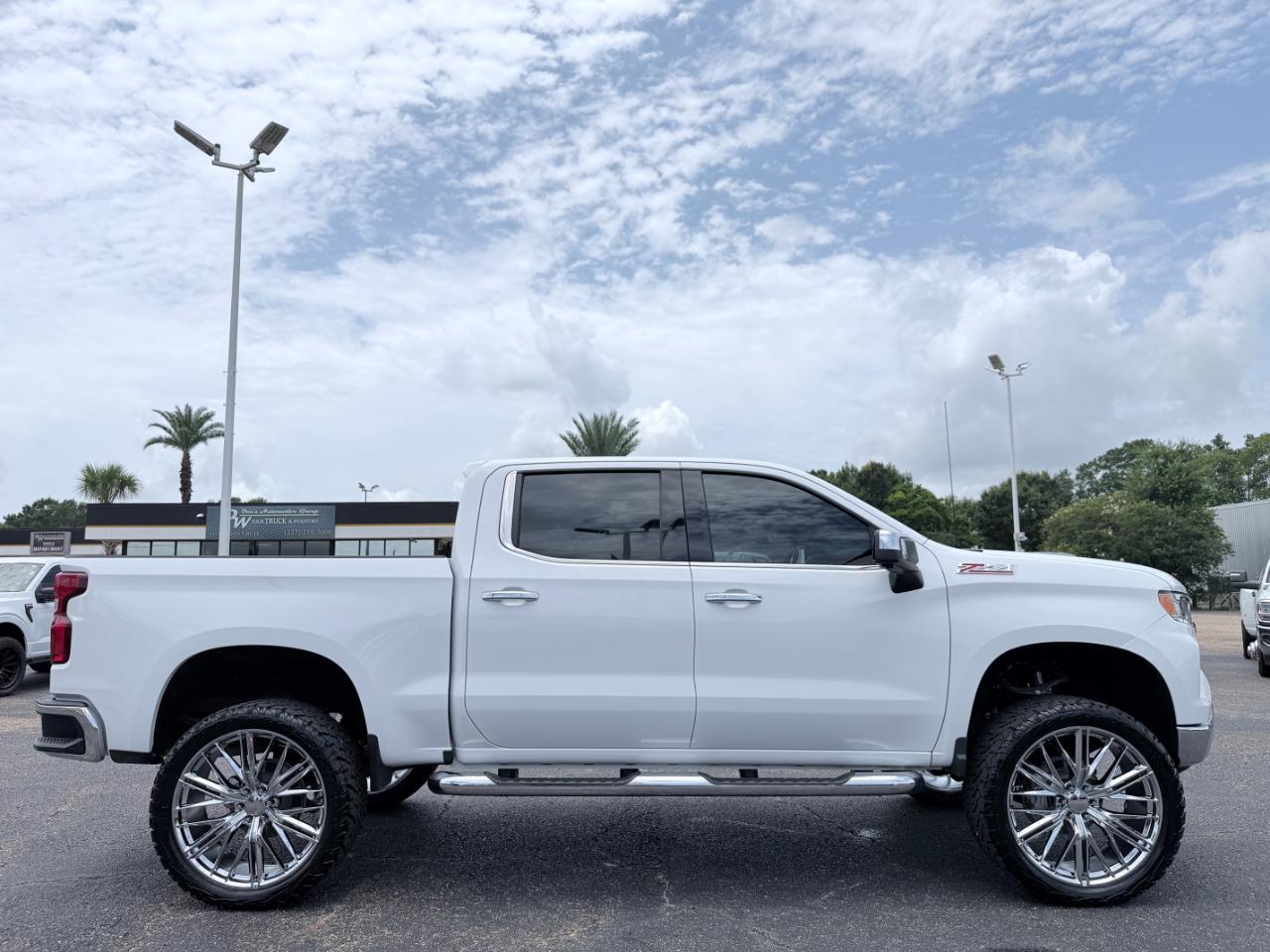Chevrolet Silverado 1500 4WD Crew Cab 147" LTZ 2024