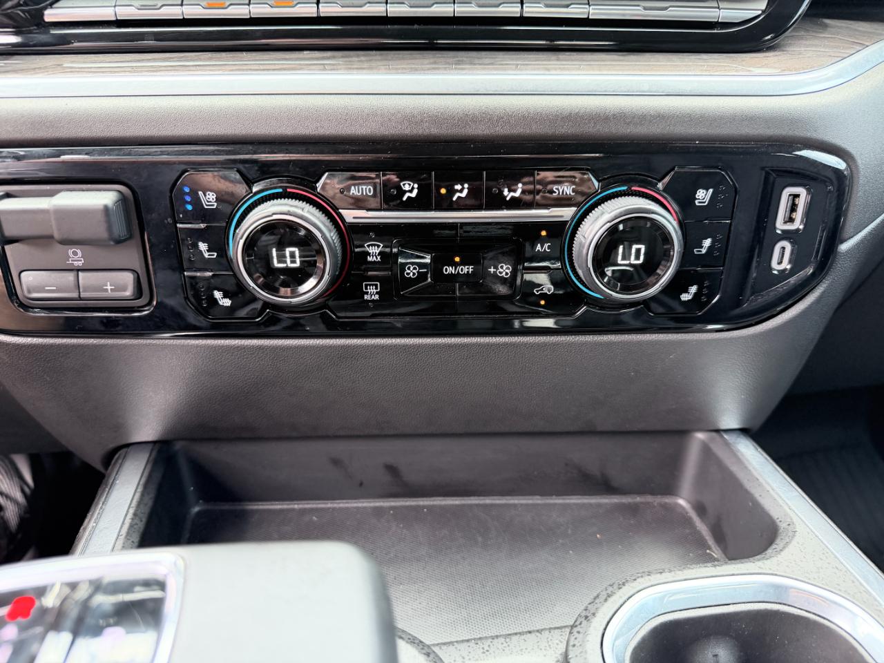 Chevrolet Silverado 1500 4WD Crew Cab 147" LTZ 2024
