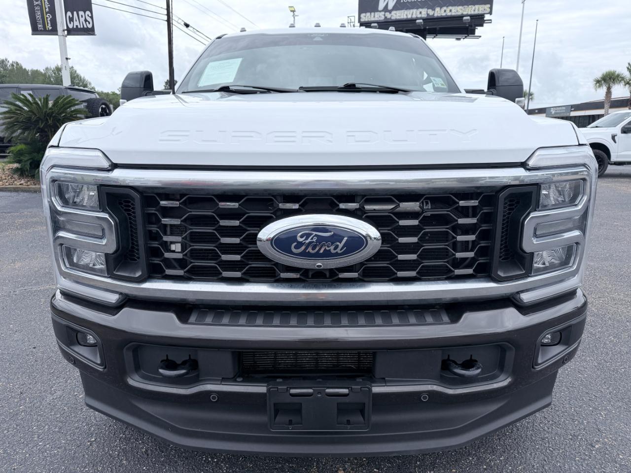 Ford Super Duty F-350 DRW King Ranch 4WD Crew Cab 8' Box 2024
