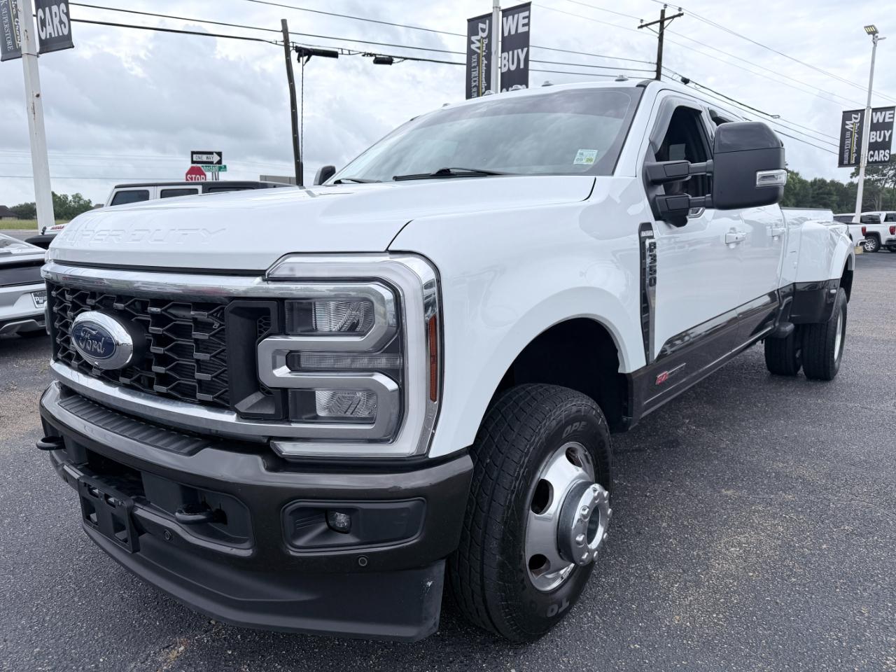 Ford Super Duty F-350 DRW King Ranch 4WD Crew Cab 8' Box 2024