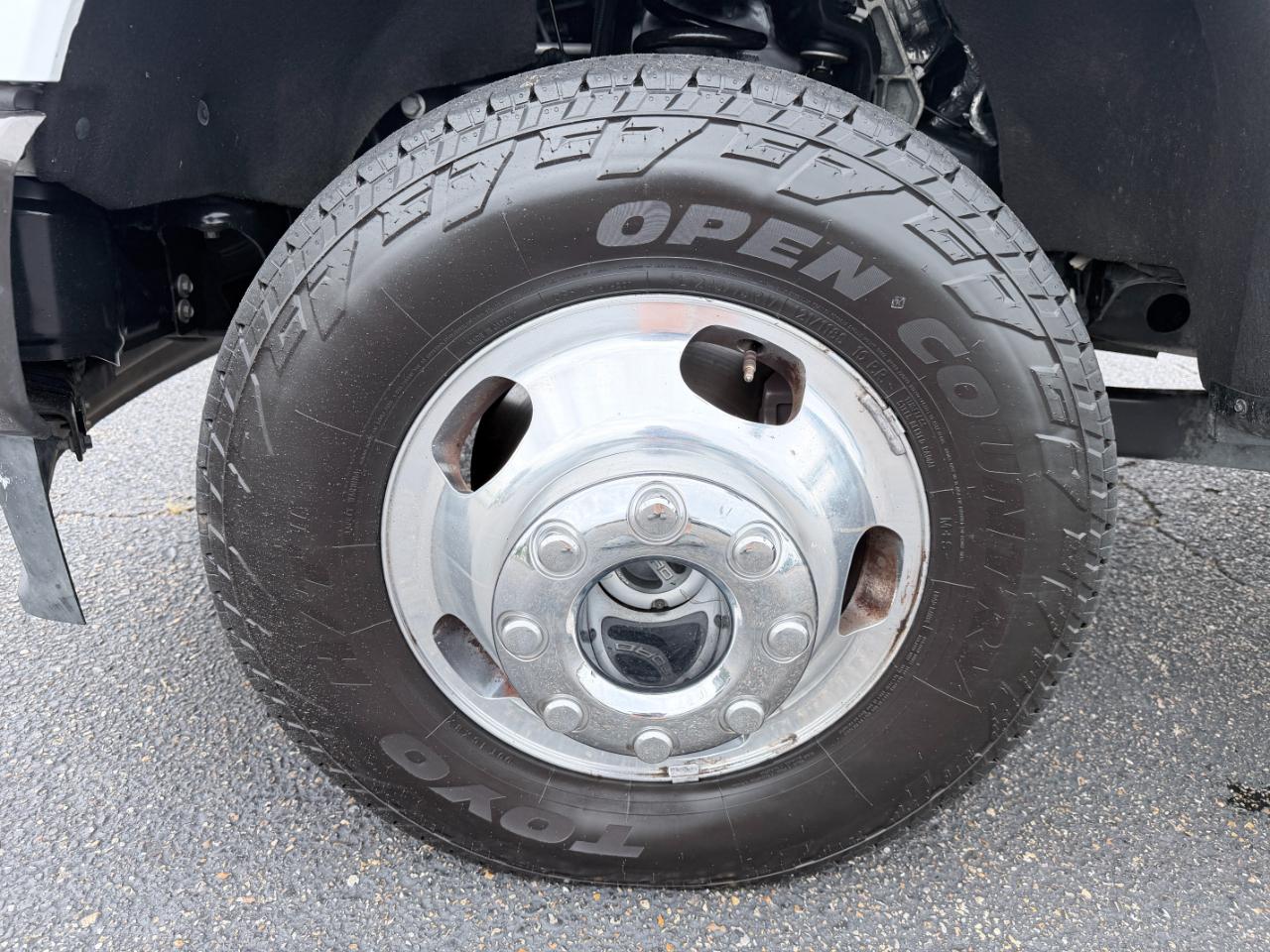 Ford Super Duty F-350 DRW King Ranch 4WD Crew Cab 8' Box 2024