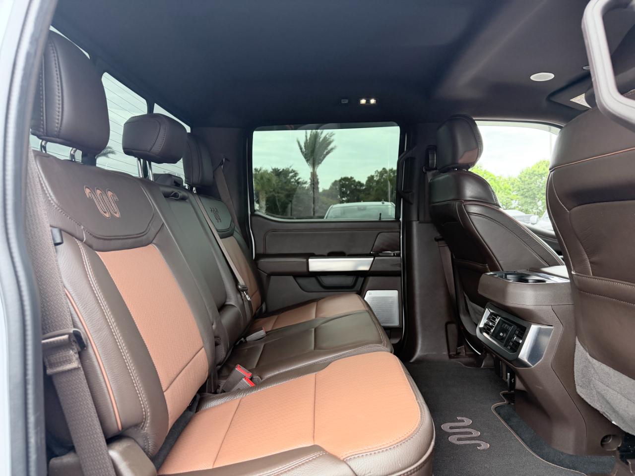 Ford Super Duty F-350 DRW King Ranch 4WD Crew Cab 8' Box 2024