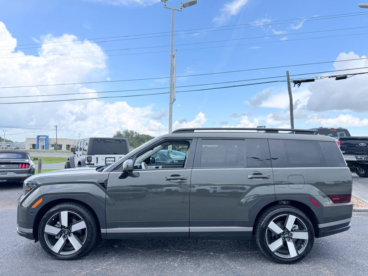 Hyundai Santa Fe Limited FWD 2024