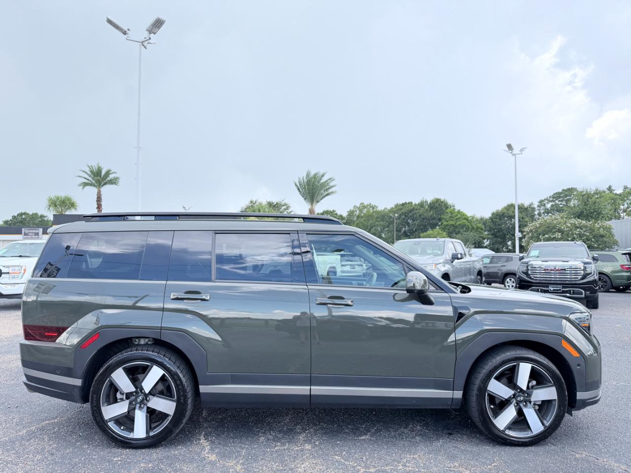 Hyundai Santa Fe Limited FWD 2024