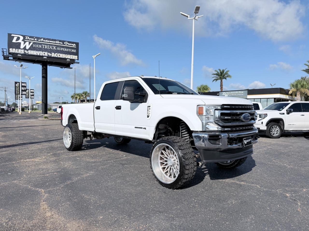 Ford Super Duty F-350 SRW Lariat 4WD Crew Cab 8' Box 2021