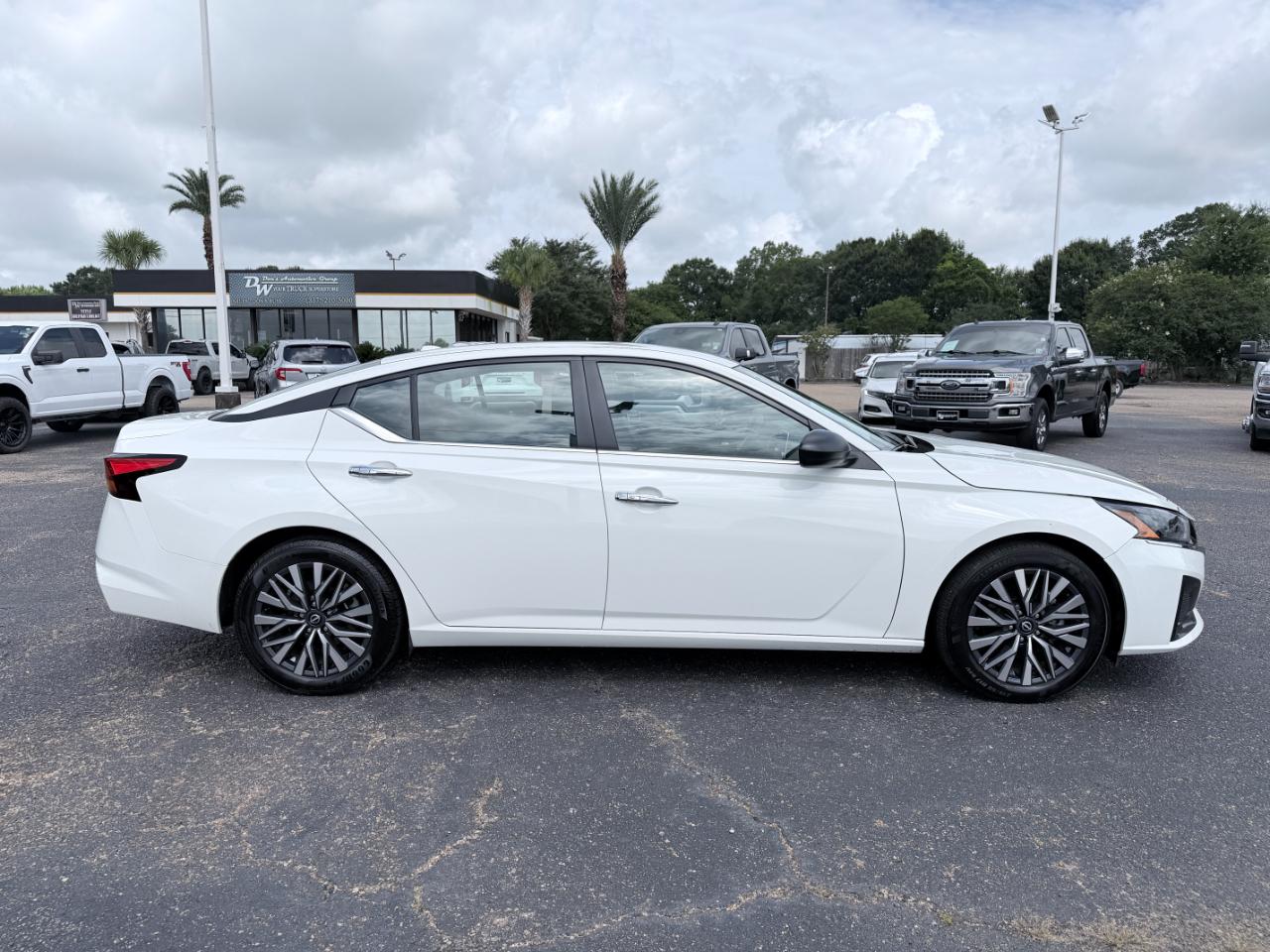 Nissan Altima SV FWD 2025