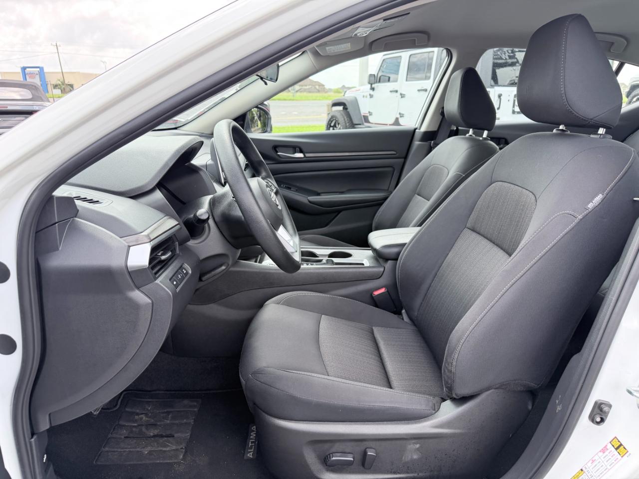 Nissan Altima SV FWD 2025