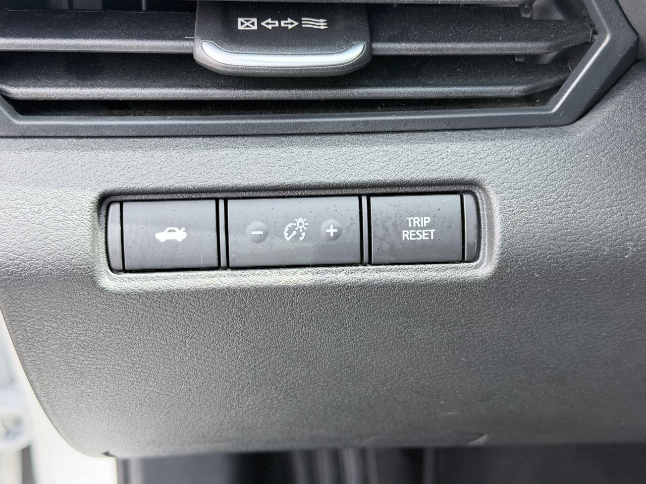 Nissan Altima SV FWD 2025