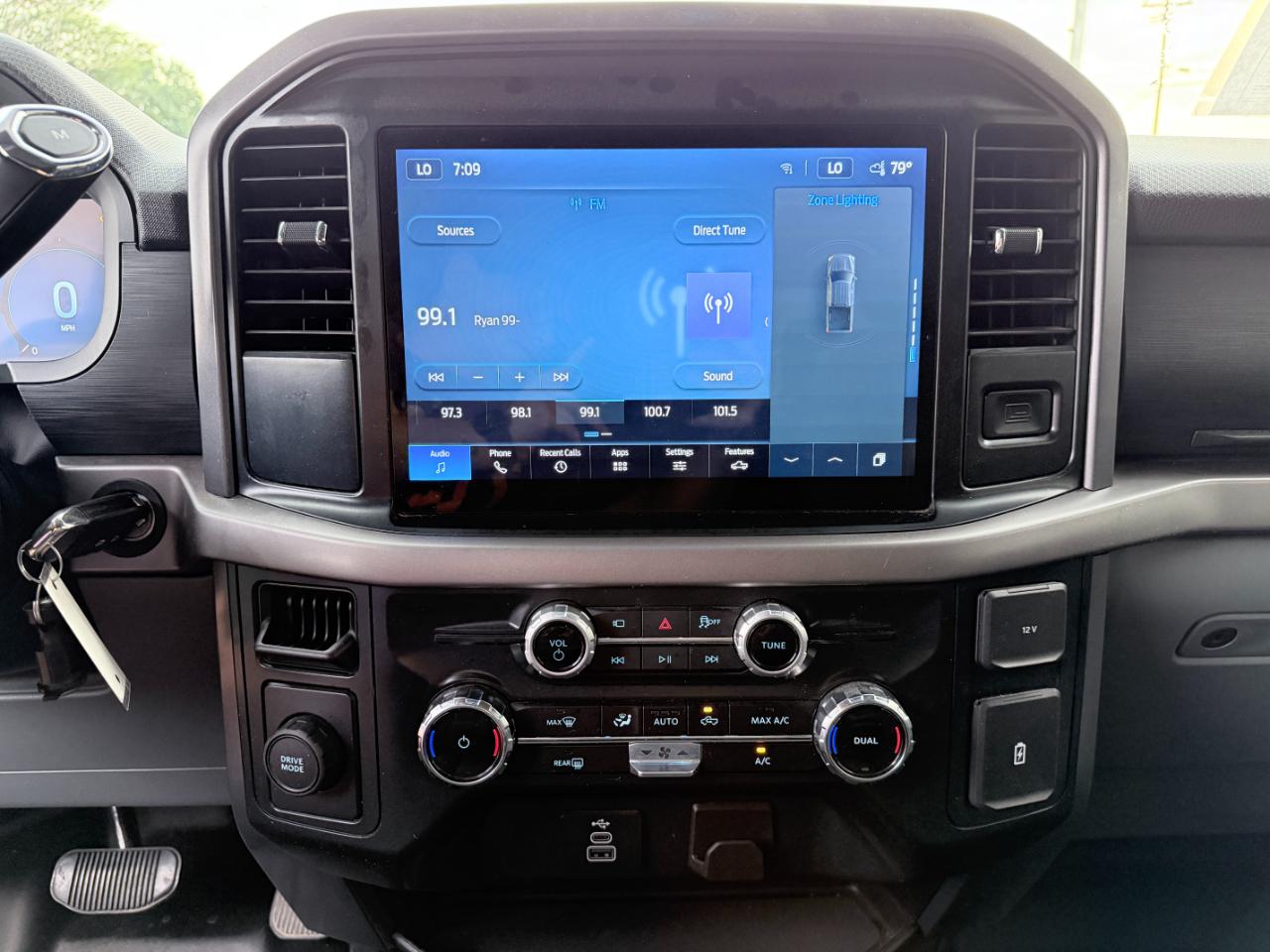 Ford F-150 XLT 2WD SuperCrew 5.5' Box 2025