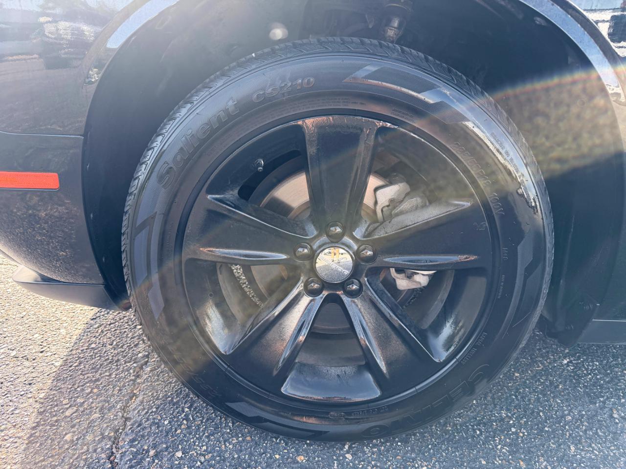 Dodge Challenger SXT RWD 2023