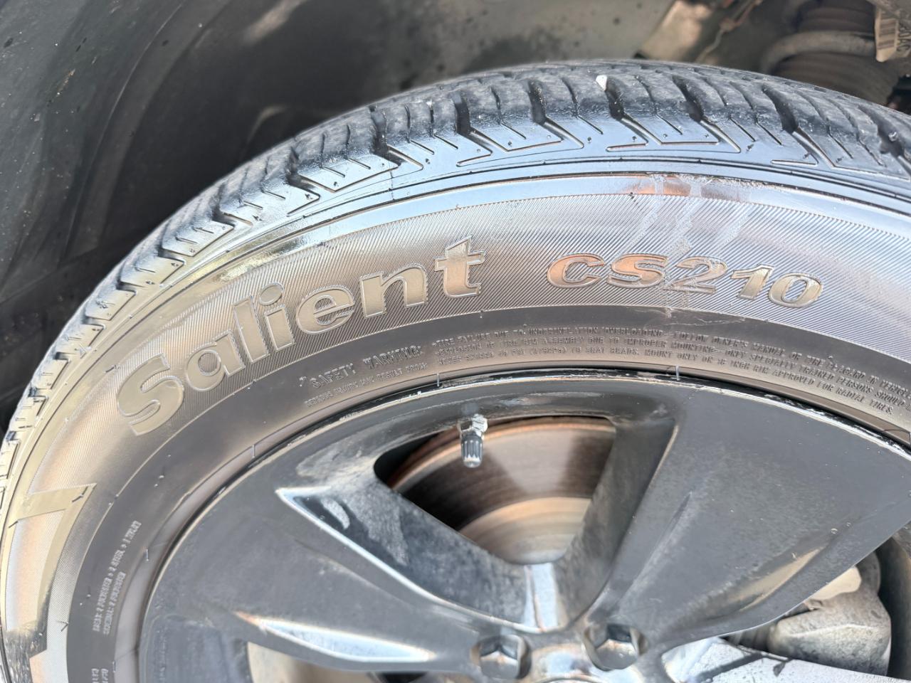 Dodge Challenger SXT RWD 2023