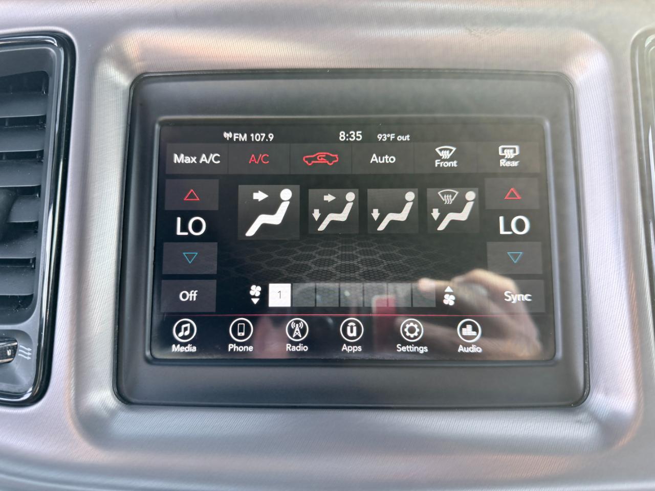 Dodge Challenger SXT RWD 2023
