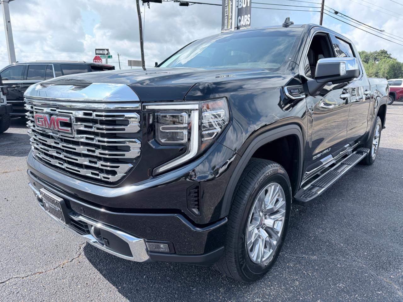 GMC Sierra 1500 2WD Crew Cab 147" Denali 2024