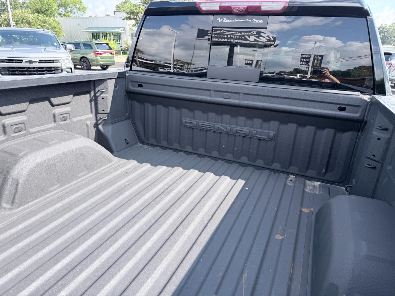 GMC Sierra 1500 2WD Crew Cab 147" Denali 2024