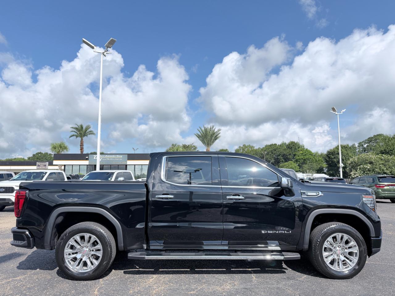 GMC Sierra 1500 2WD Crew Cab 147" Denali 2024
